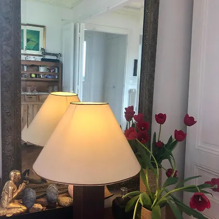 2 Bedrooms Chic 18th District Apartment *