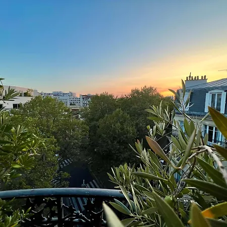 Apartment 2 Bedrooms Chic 18th District Paris